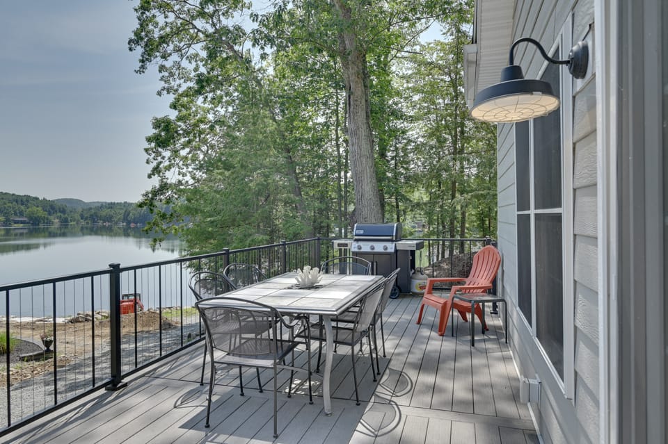 Summer Retreat on Crooked Lake: Swim, Kayak & More House in Capital District, NY, USA