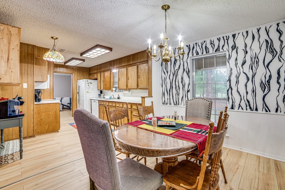 Family Getaway on 4 Acres in Mineola! House in Texas