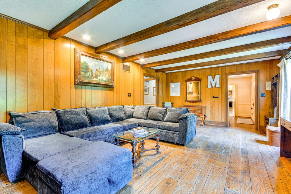2 Mi to Main St Thomasville: Family Home w/ Games House in North Carolina