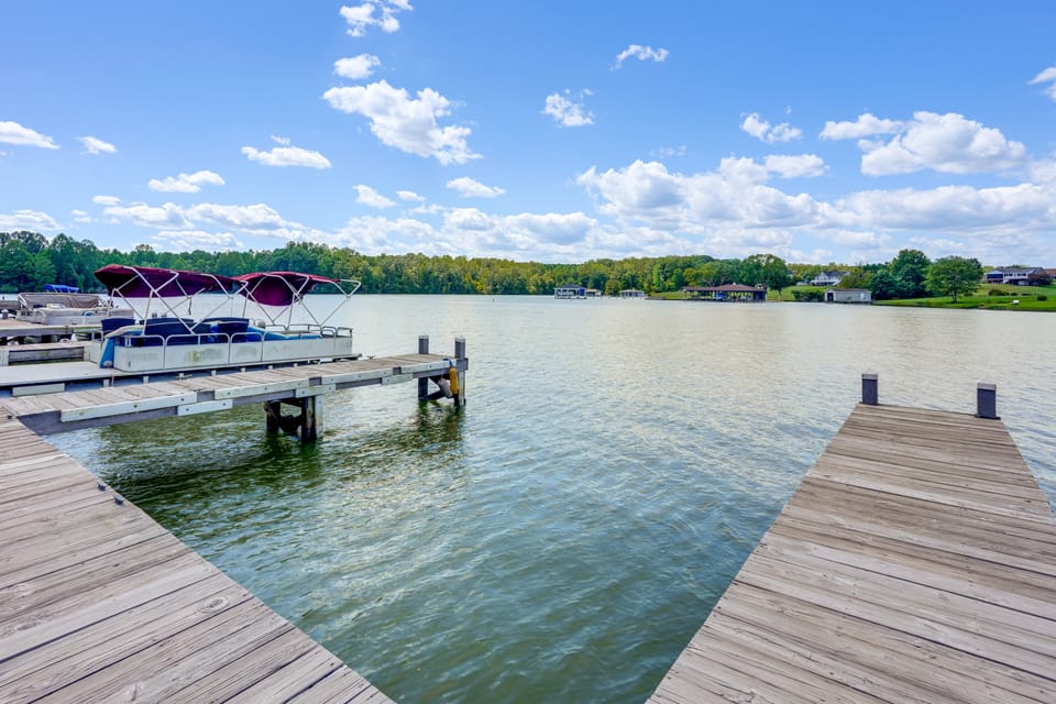 Lake Anna Retreat w/ Boat Slip | Sleeps 15 House in Lake Anna
