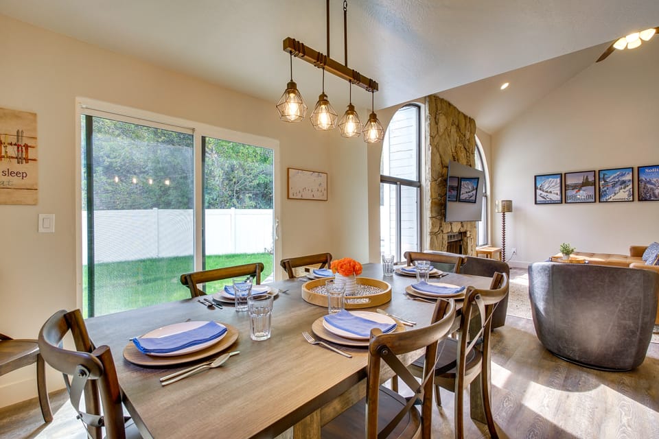 Mtn Views & Canyon Access: Cottonwood Heights Home House in Cottonwood Heights