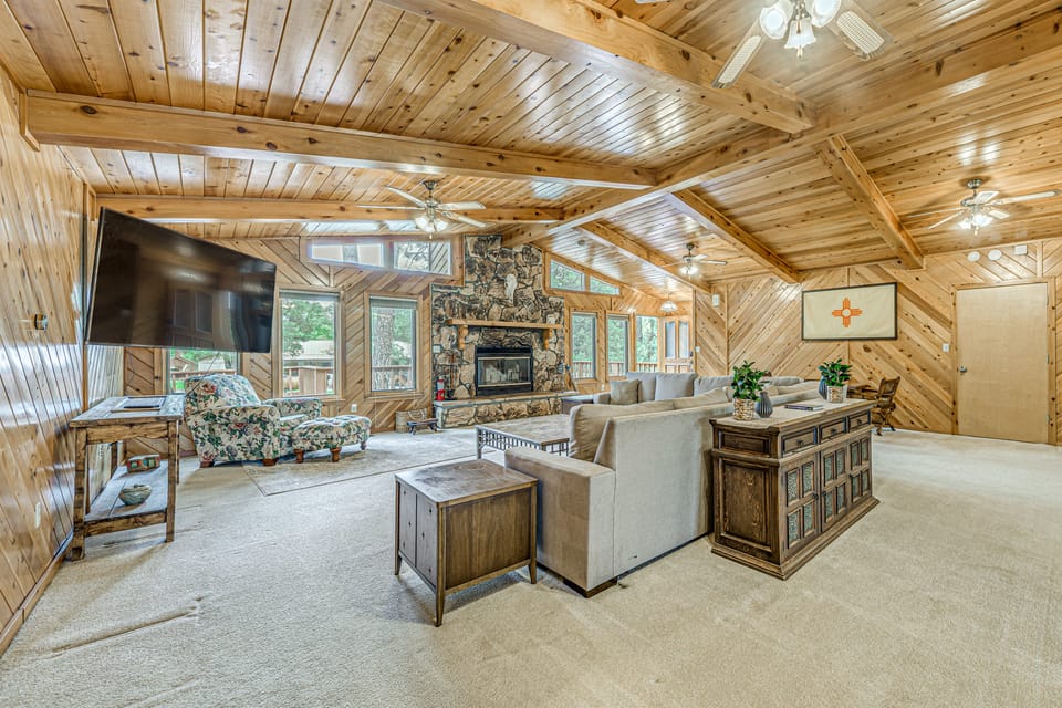 Hot Tub & Deck: Home 1 Mi to Ruidoso River! House in Ruidoso