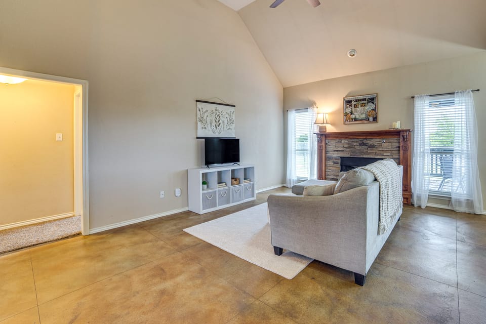 10 Mi to Lake Tawakoni: Family Wills Point Getaway House in Texas