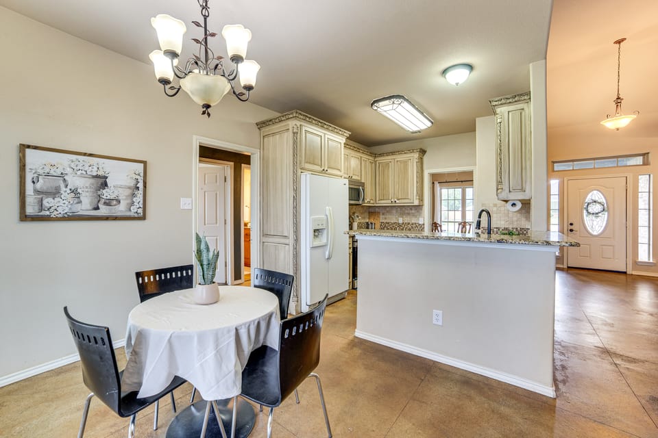 10 Mi to Lake Tawakoni: Family Wills Point Getaway House in Texas