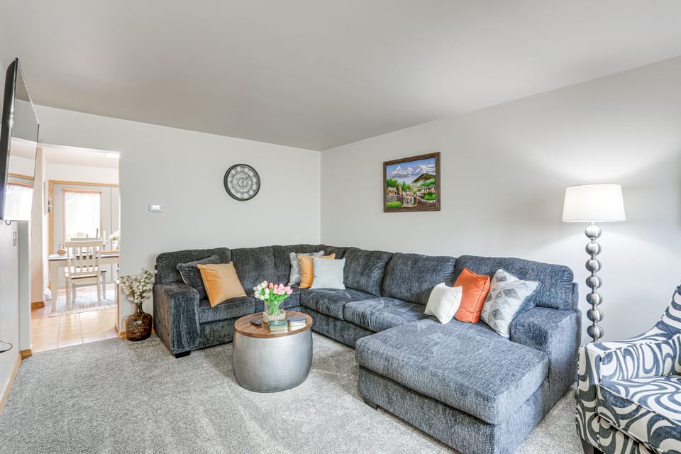 Townhome w/ Patio: 1 Mi to Clearfield Riverwalk Apartment in Clearfield