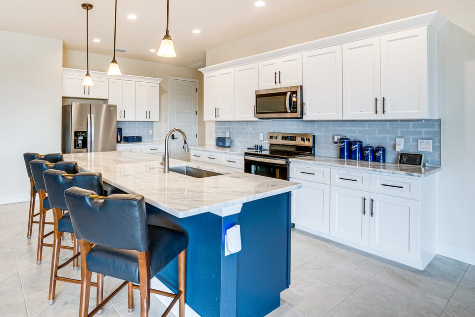 10 Mi to Beaches: Modern Retreat in Port Charlotte House in South Gulf Cove