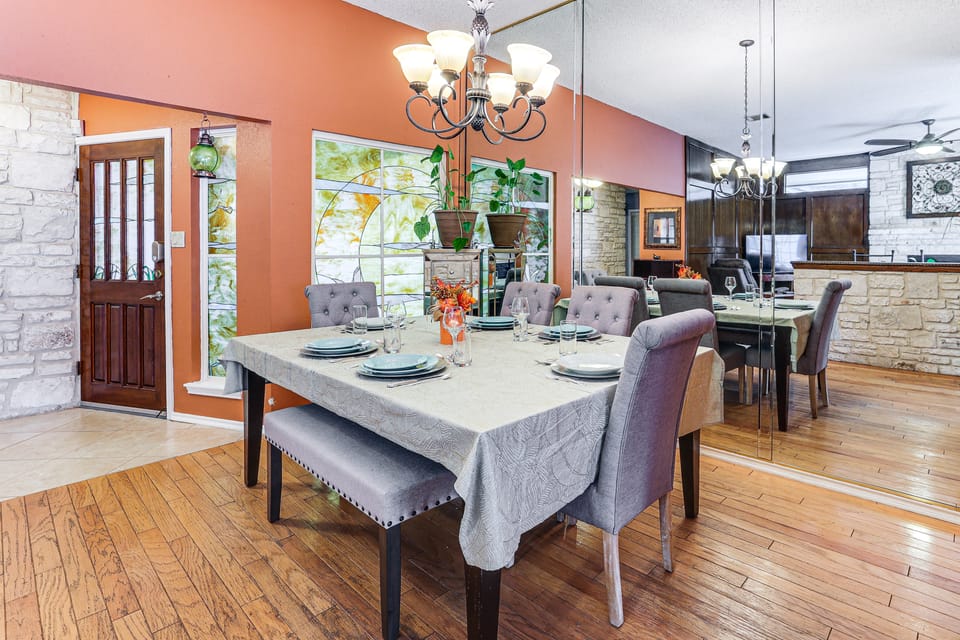 Private Yard w/ Pool: Quiet Getaway in San Antonio House in San Antonio