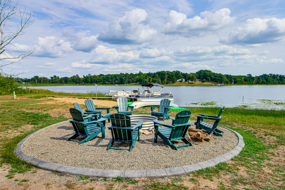 Lakefront Home on 17 Acres: 9 Mi to Dtwn Brainerd! House in Minnesota