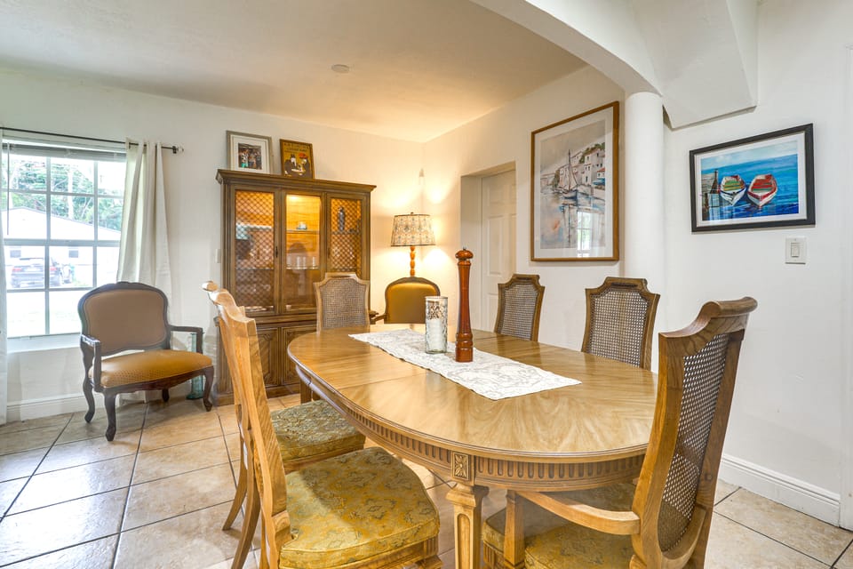 5 Mi to Beach: Home w/ Shared Yard in North Miami House in Golden Glades