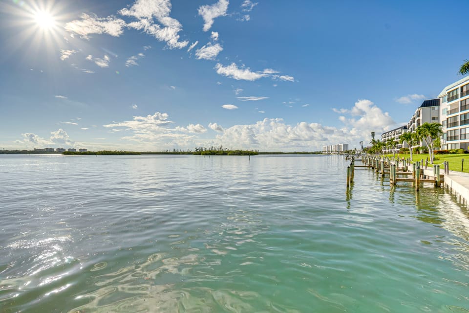 Walk to Turtle Beach! Bayfront Unit w/ Pool & Dock Apartment in Florida