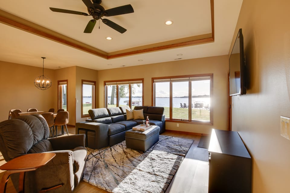 Dog-Friendly! Silver Lake Escape Near Boat Ramp House in Iowa