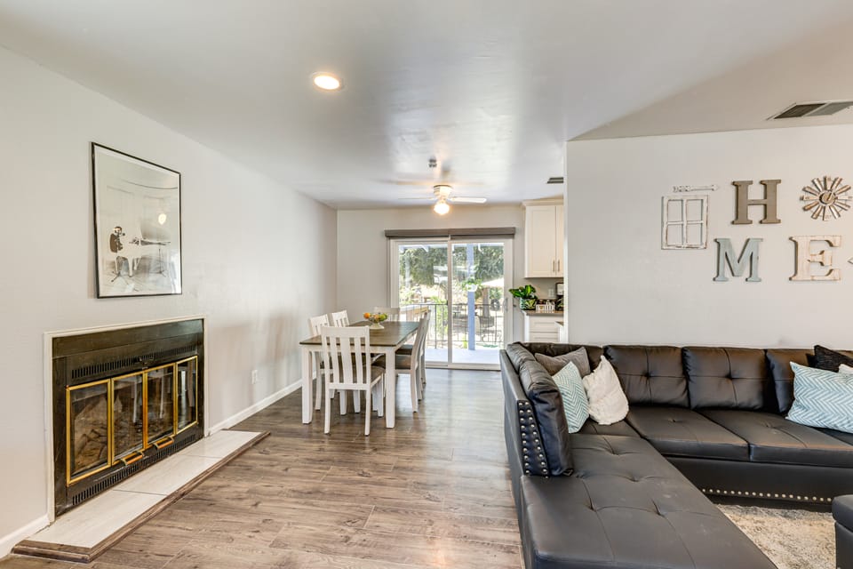 Pet-Friendly Apt 11 Mi to Dtwn San Diego! Apartment in Spring Valley