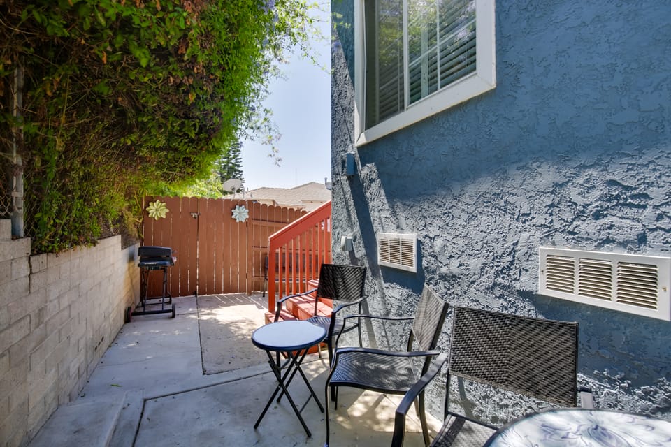 4 Mi to Dtwn San Diego: Cozy Getaway w/ Patio! House in San Diego