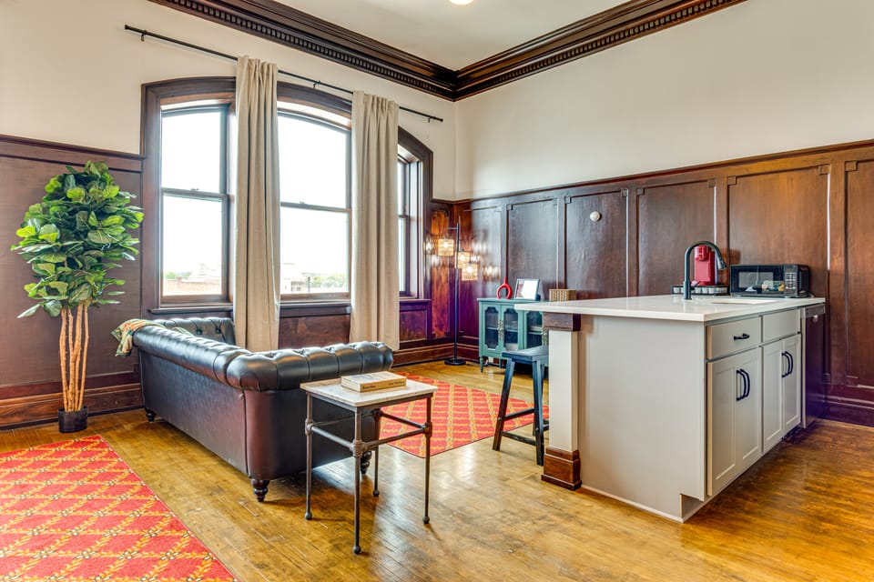 Modern Elegance: Timeless Crawfordsville Studio! Apartment in Crawfordsville