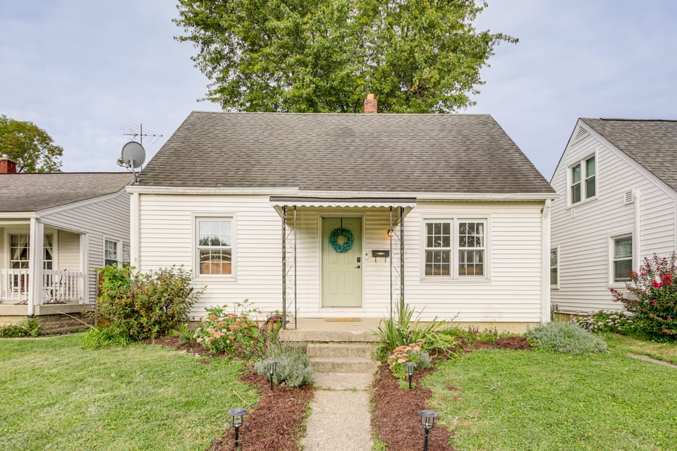 2 Blocks to Main St: Walkable Beech Grove Home! House in Perry Township