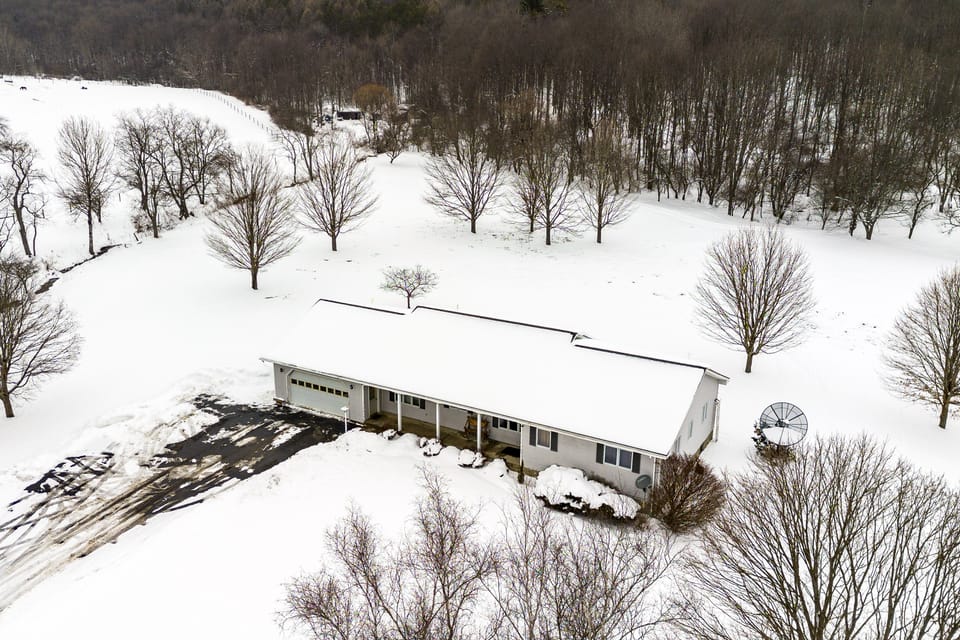 Ski Holiday Valley: Home w/ Trailer Parking! House in Little Valley