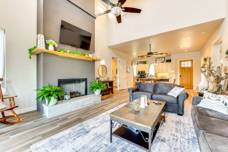 Luxe Waterfront Home w/ Boat Slip in New Braunfels House in New Braunfels