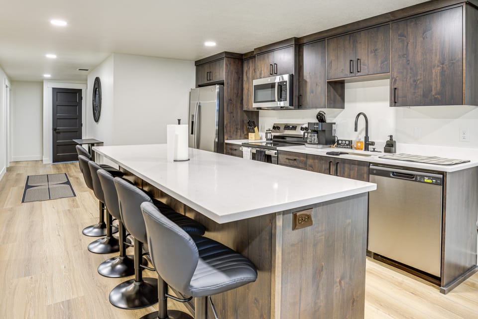 Pool Table & Putting Green! Scenic Ogden Escape Apartment in Utah