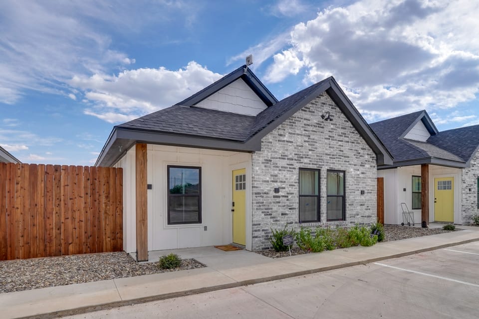 7 Mi to AFB: Central & Modern San Angelo Home House in San Angelo