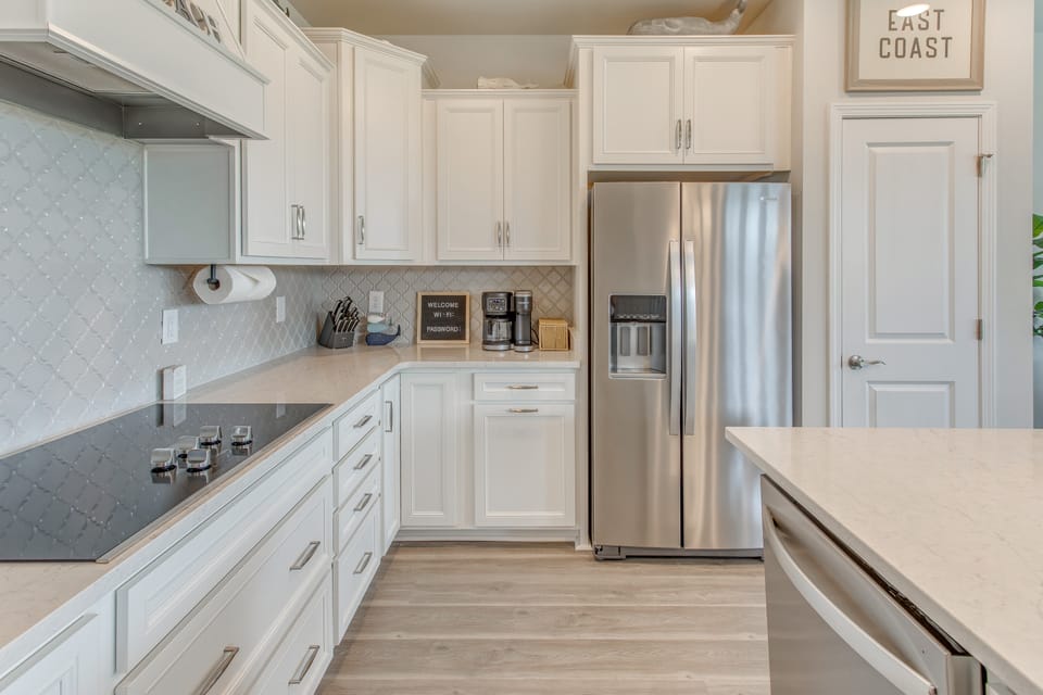 Barefoot Resort Golf Getaway: Pool + Beach Shuttle Apartment in North Myrtle Beach