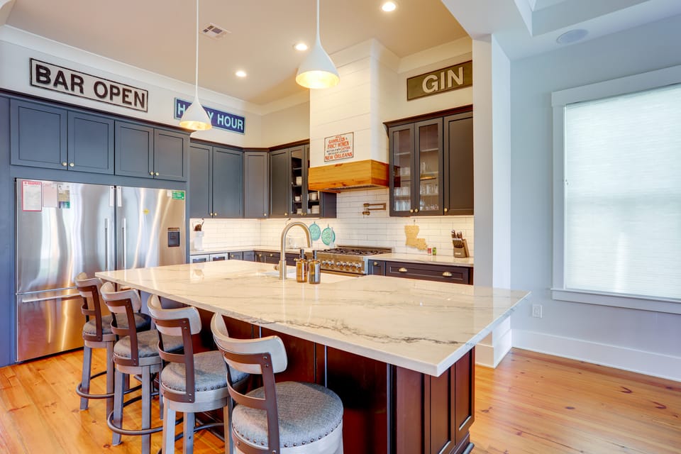 Southern Colonial Escape w/ Pool in NOLA! House in Ninth Ward