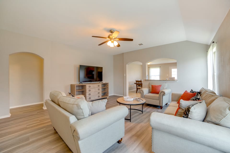 Quiet Suburban Home w/ Private Yard in Seagoville! House in Mesquite