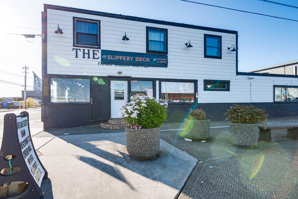 Walk to Beach & Harbor: Spacious Westport Apt! Apartment in Westport