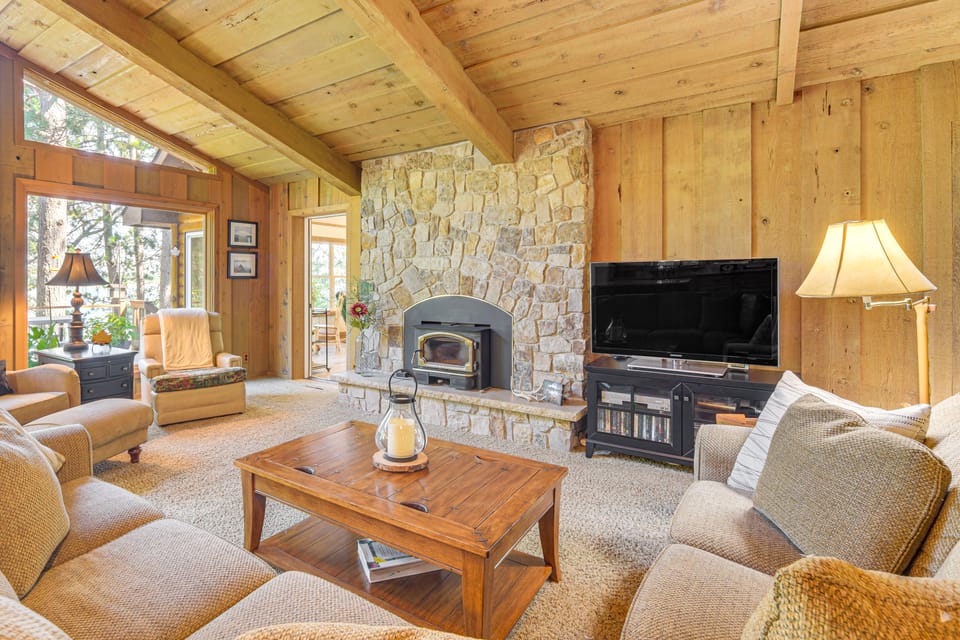 Waterfront Escape on Big Sand Lake w/ Private Dock House in Wisconsin