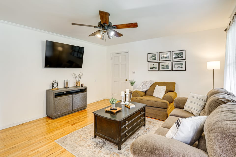 Dog-Friendly Retreat Near Delaware Bay House in Sussex County