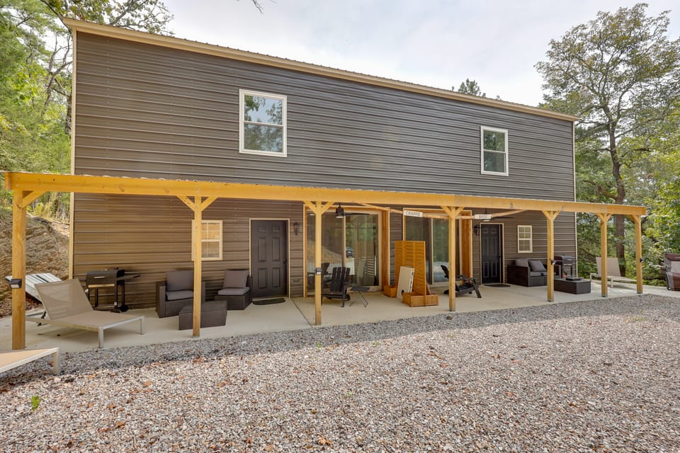 Walk to Lake Ouachita: Peaceful Duplex w/ Patio! House in Lake Ouachita