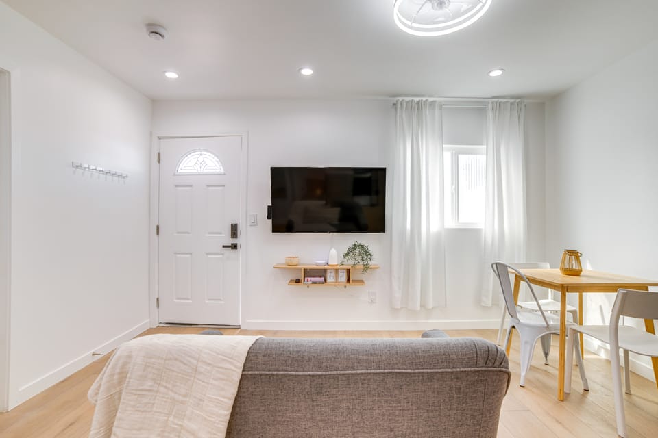 Work & Play! Apt < 1 Mi to Chino Valley Hospital Apartment in Chino