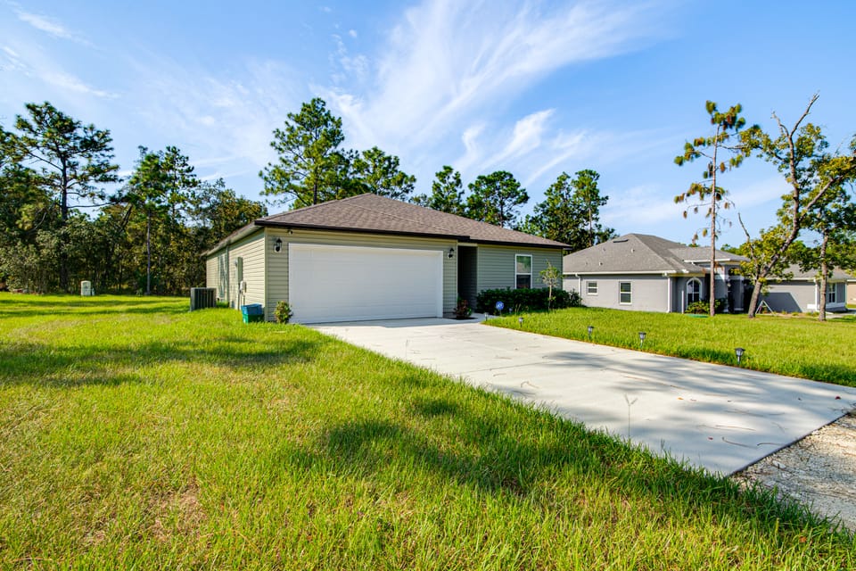 Tranquil Getaway w/ Spacious Yard in Brooksville! House in Florida