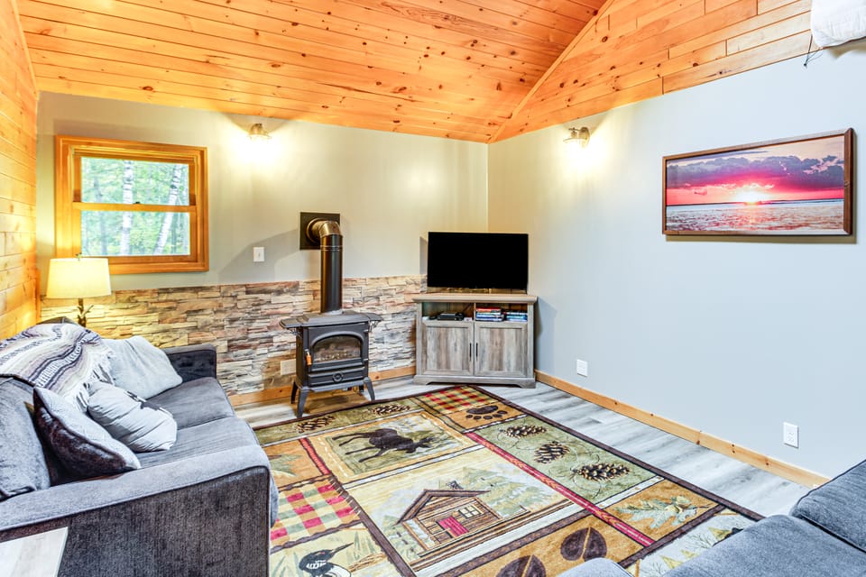 Sauna + Deck: Wooded Cabin on Lake Vermilion! House in Lake Vermilion