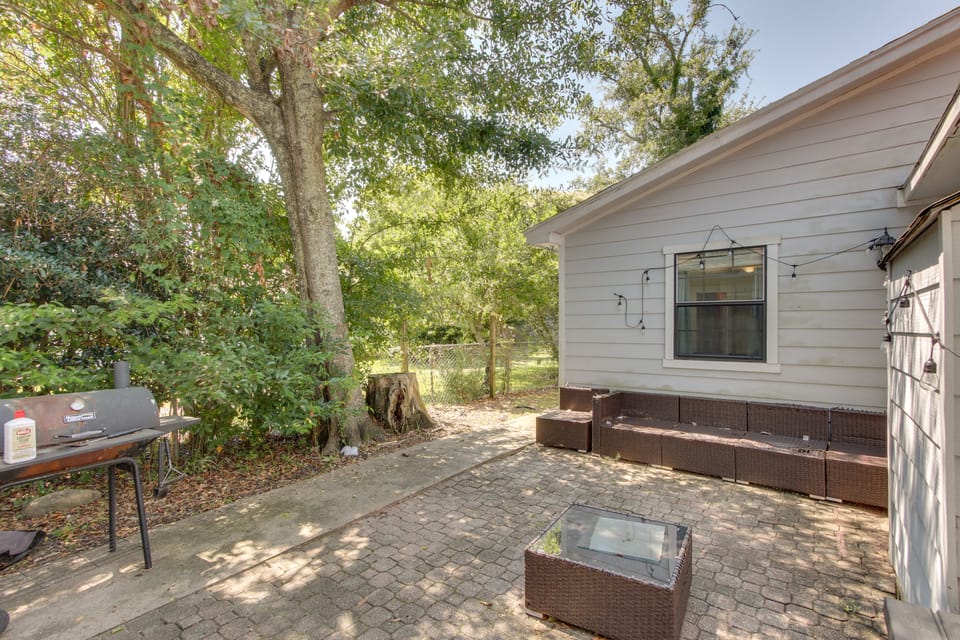 2 Mi to University & Long Beach Harbor: Family Gem House in Long Beach