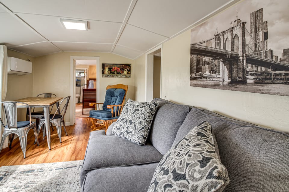 Walk to Mingus Park: Quaint Escape w/ Private Yard House in Coos Bay