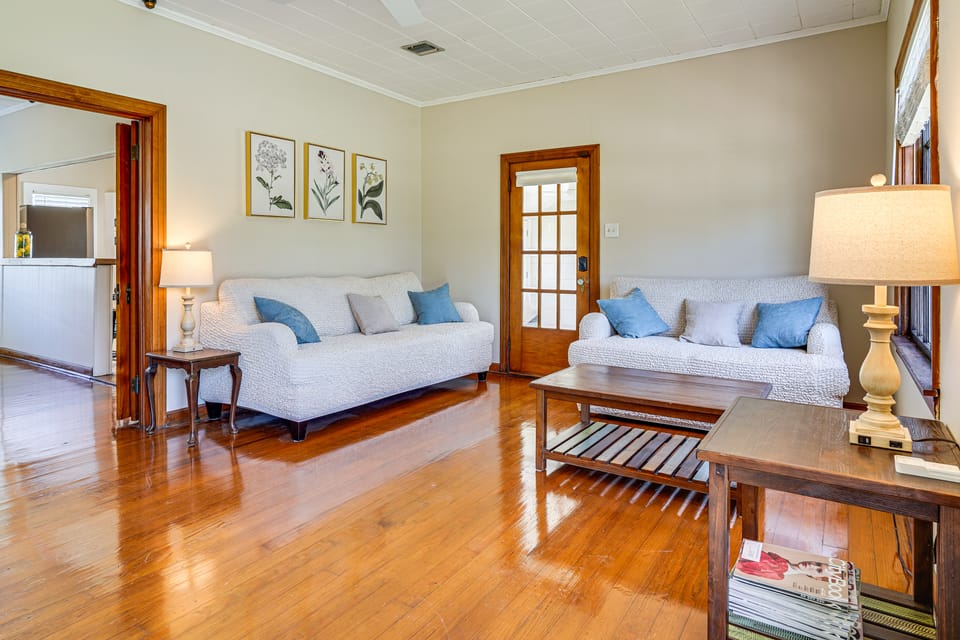 Sunshine Under the Oak: Baldwin Home w/ Patio! House in Louisiana