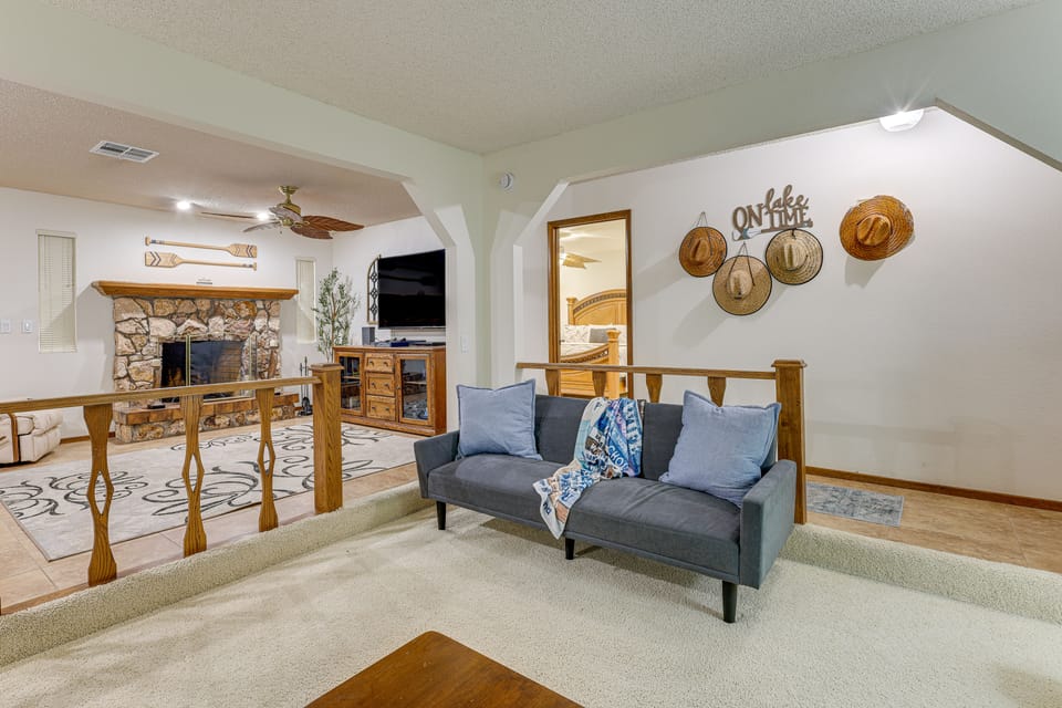 Swim w/ a View! Family Retreat Near Lake Havasu House in Lake Havasu City