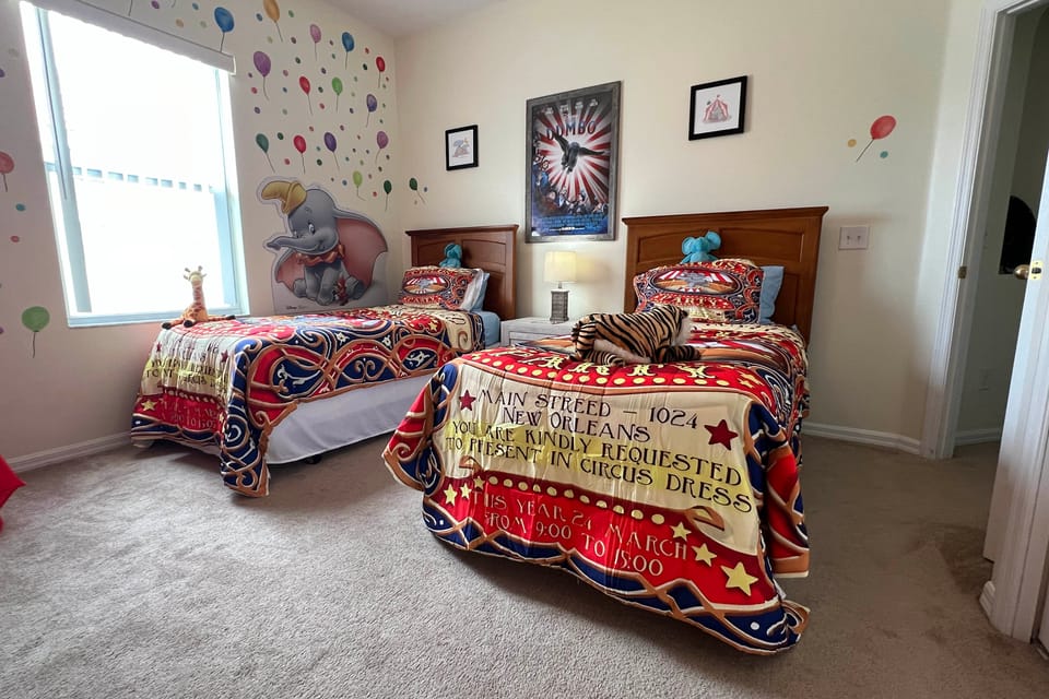 8 Mi to Disney! Villa w/ Heated Pool & Games Villa in Four Corners