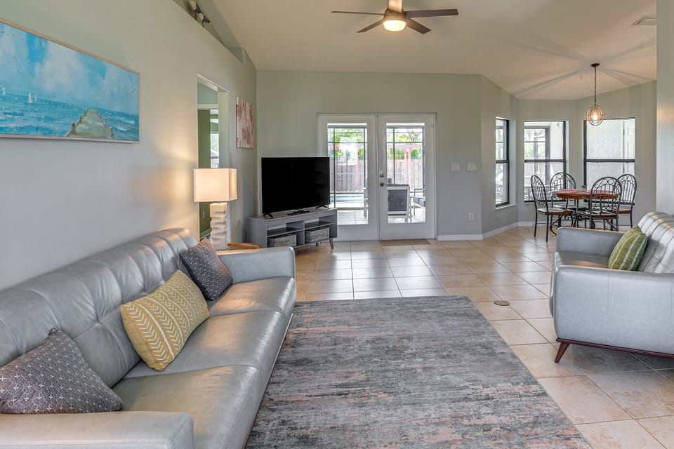 Walk to Beach! Palm Coast Oasis w/ Pool House in Palm Coast