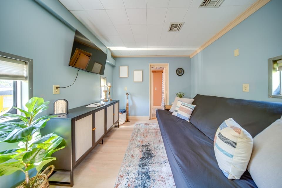 ‘The Artiste,' Converted Railcar in DuBois! House in Allegheny River