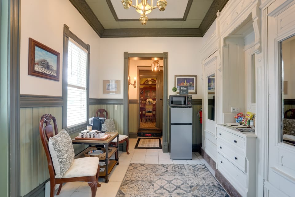 The Presidential Stay, Converted Railcar in DuBois House in Allegheny River