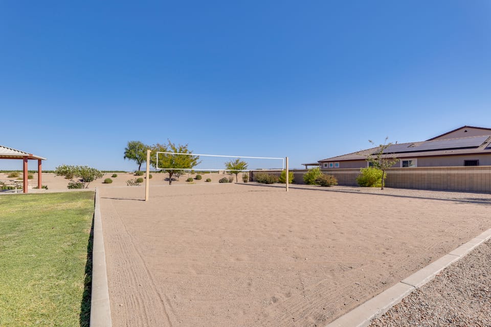 Suburban Family Home 7 Mi to Poston Butte Preserve House in Arizona