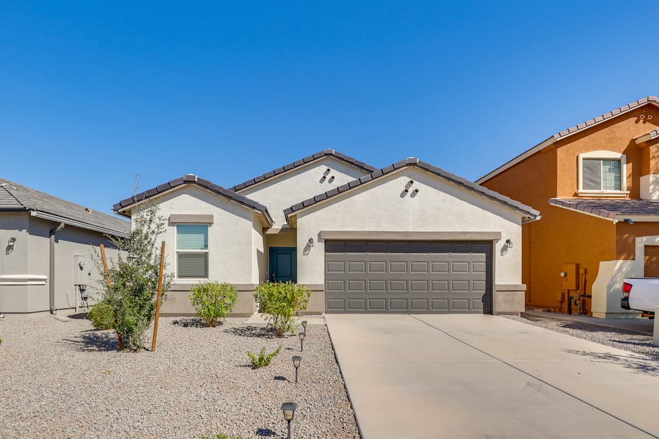 Suburban Family Home 7 Mi to Poston Butte Preserve House in Arizona