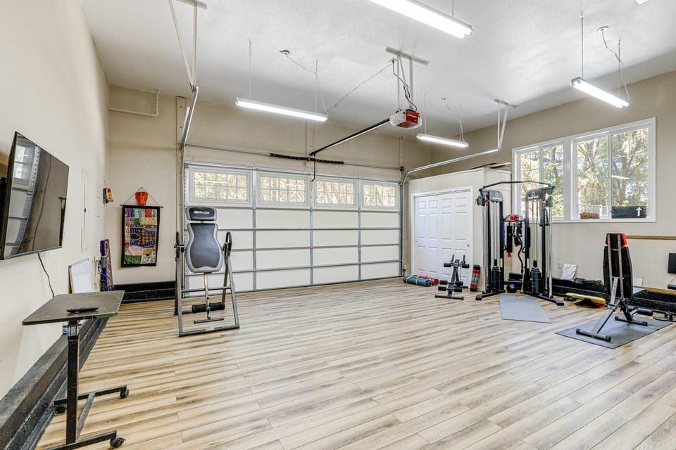 All-Season Outdoor Base Camp: Gold Country Home! House in Calaveras County