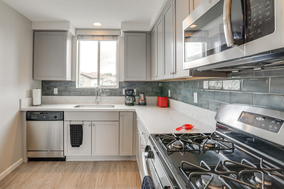 Home Base w/ Easy 1-80 Access: 4 Mi to Dtwn Reno! Apartment in Reno