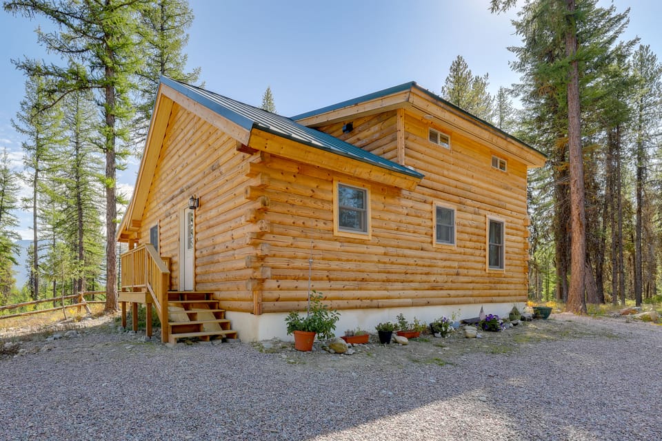 Secluded Mtn-View Cabin 16 Mi to Swan Lake! House in Idaho