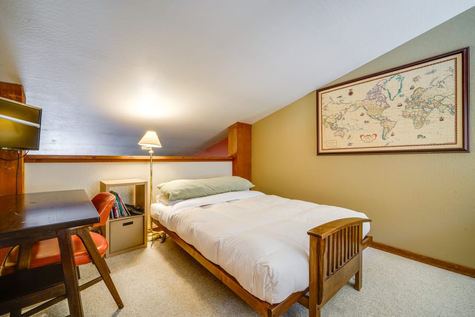 Ski-In/Ski-Out Northstar Condo w/ Gondola View Apartment in Northstar Drive