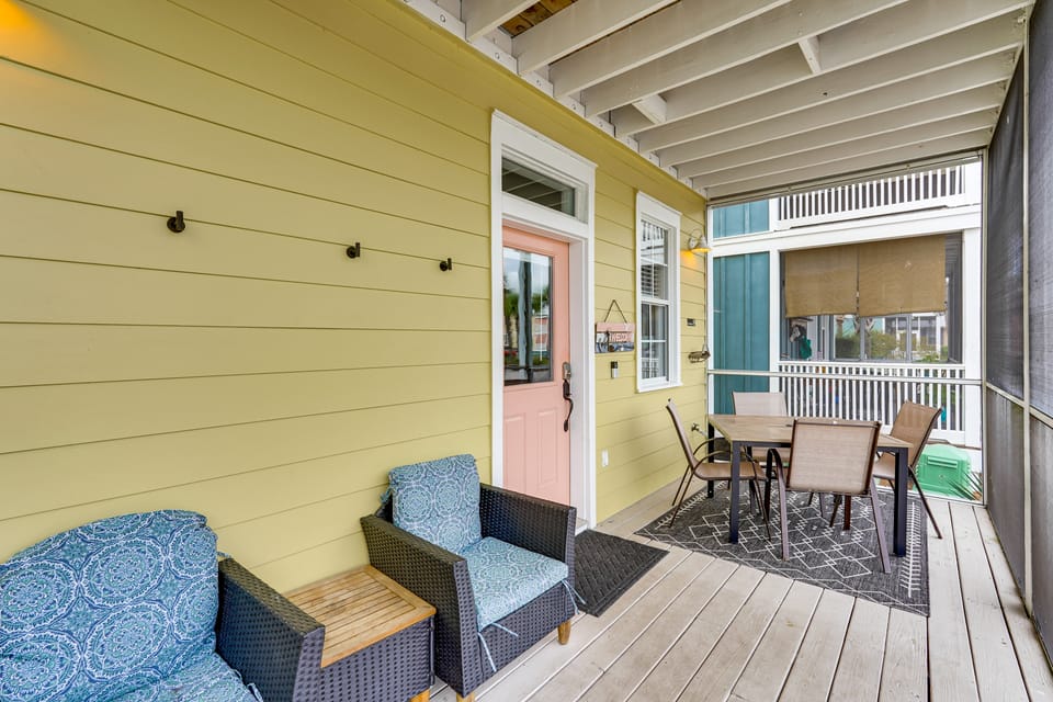 Steps to Sea! Cottage w/ Pools in Port St Joe House in Florida