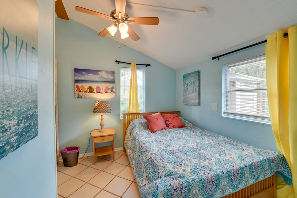 1 Mi to Nokomis Beach: Quiet Getaway w/ Fire Pit Apartment in Nokomis