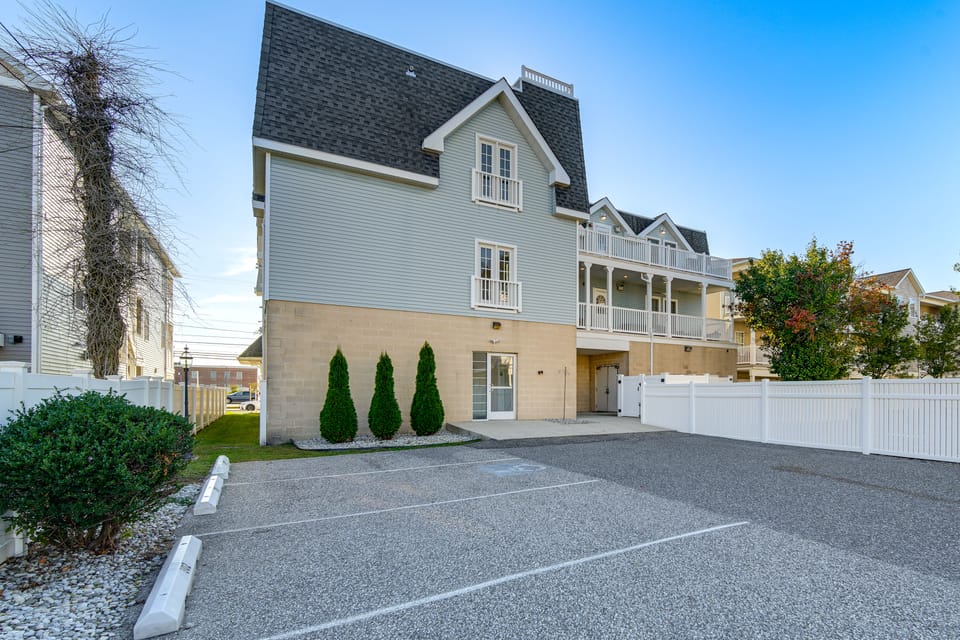 2 Blocks to Beach: Cozy Retreat in Wildwood! Apartment in Wildwood